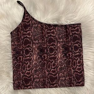 FREE WITH BUNDLE Snake print crop
